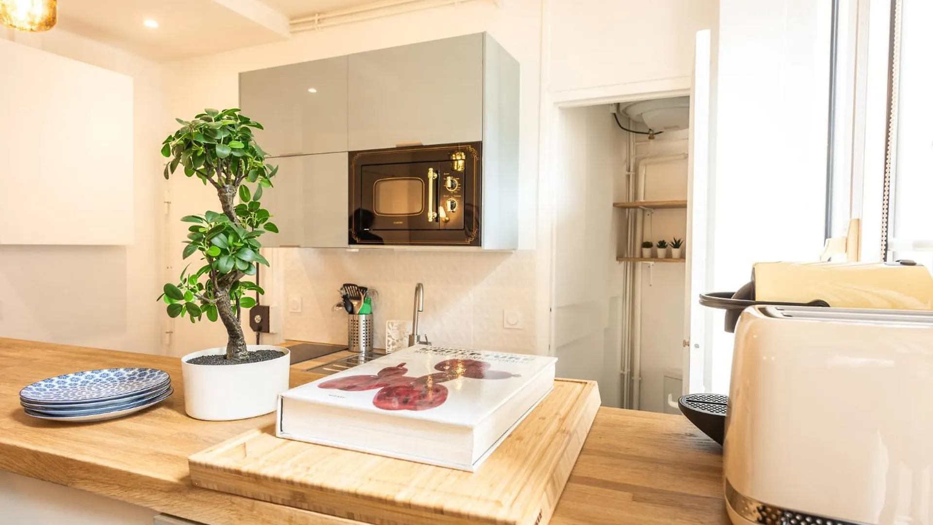 Charming Flat - 4 Guests - Saint-Germain Des Pres Apartment Paris 0*,  France